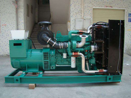 翔安1100kw康明斯柴油发电机组图片 翔安1100kw康明斯柴油发电机组图片